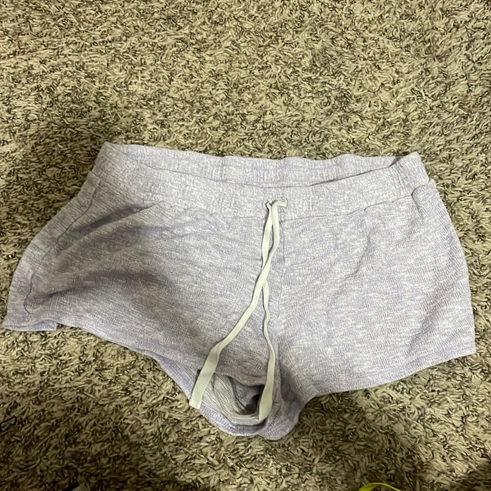 purple knitted shorts
